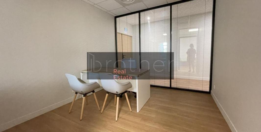 A louer Bureaux 1710m2 Bruges Lac - bruges